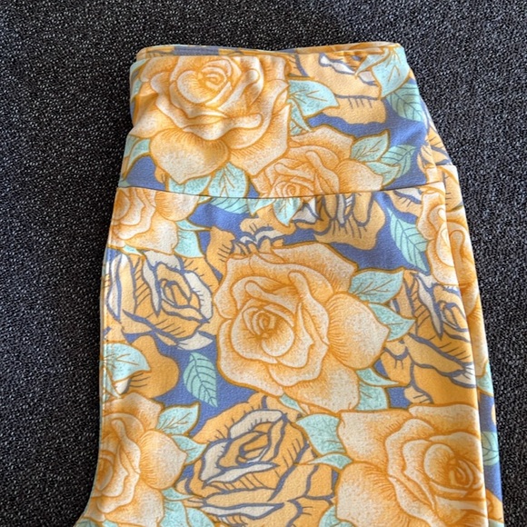 LuLaRoe rose print leggings OS yellow and lavender. - Picture 2 of 7